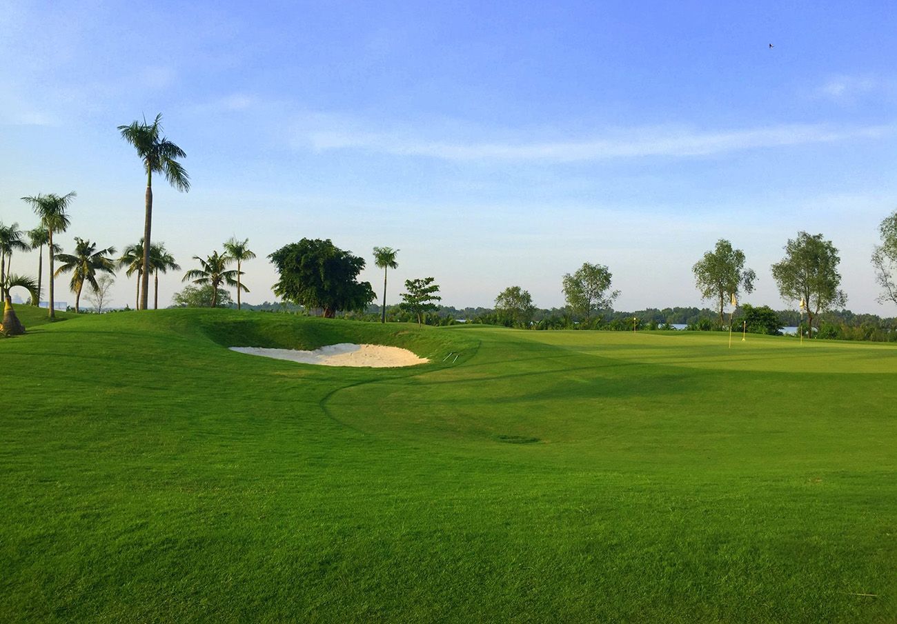 taekwang jeongsan country club (san golf dai phuoc) 