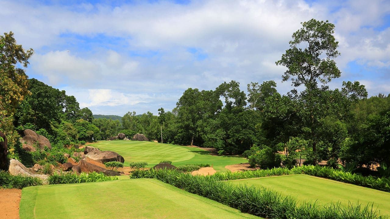 laguna lang co golf club 