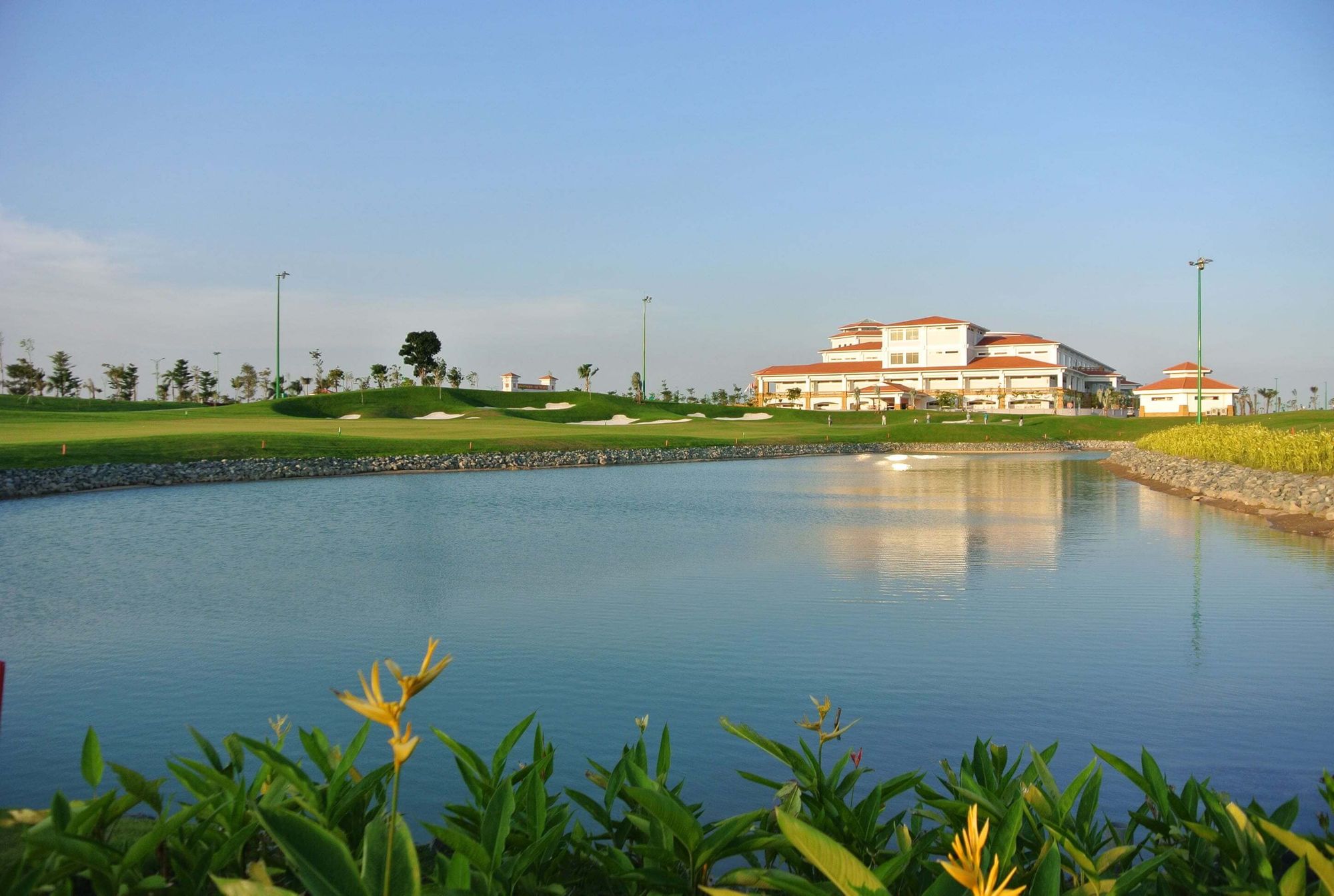 long bien golf course 