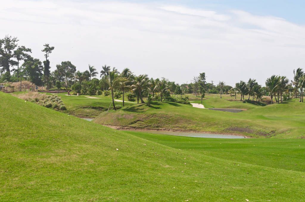 Royal Island Golf and Villas 