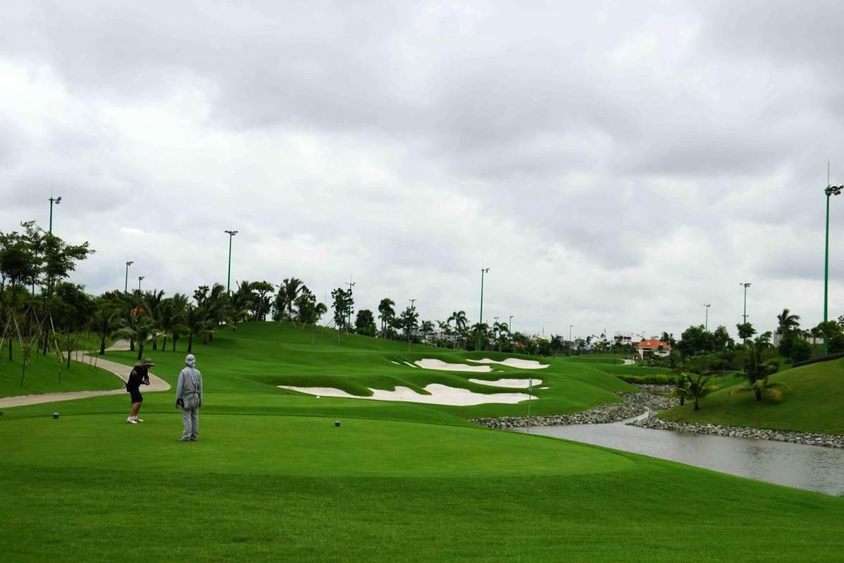 tan son nhat golf 