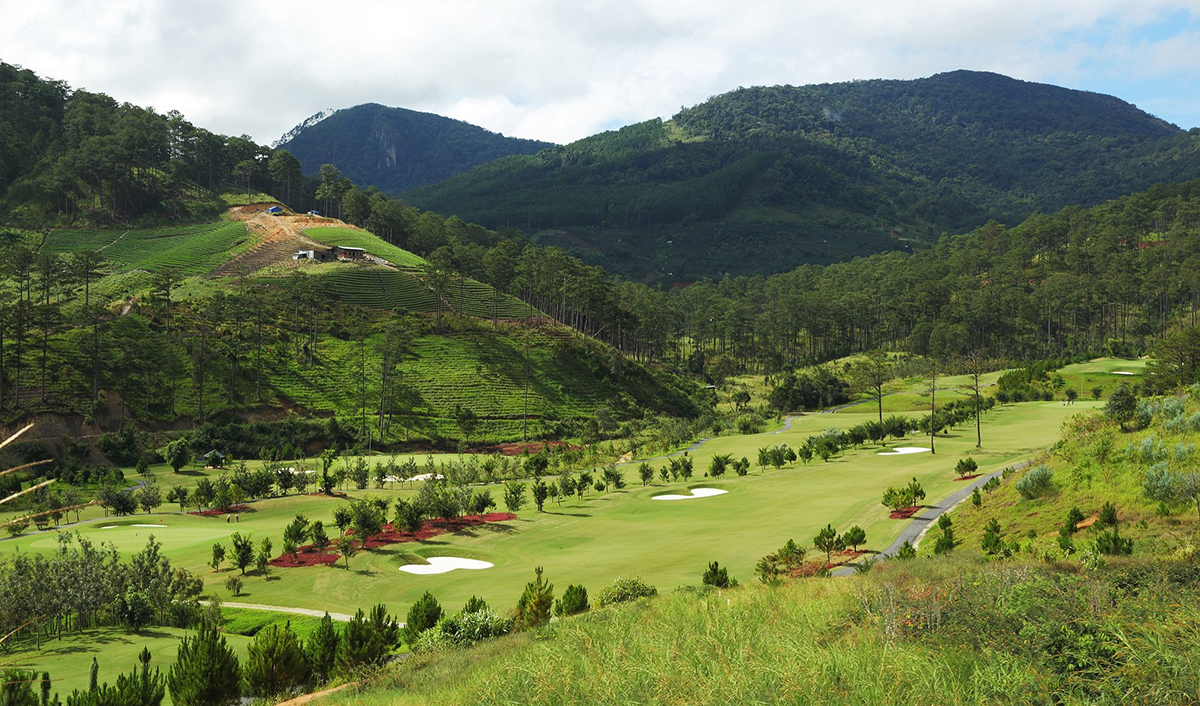 5D4N Tranquil &amp; Tropical Dalat Golf Tour