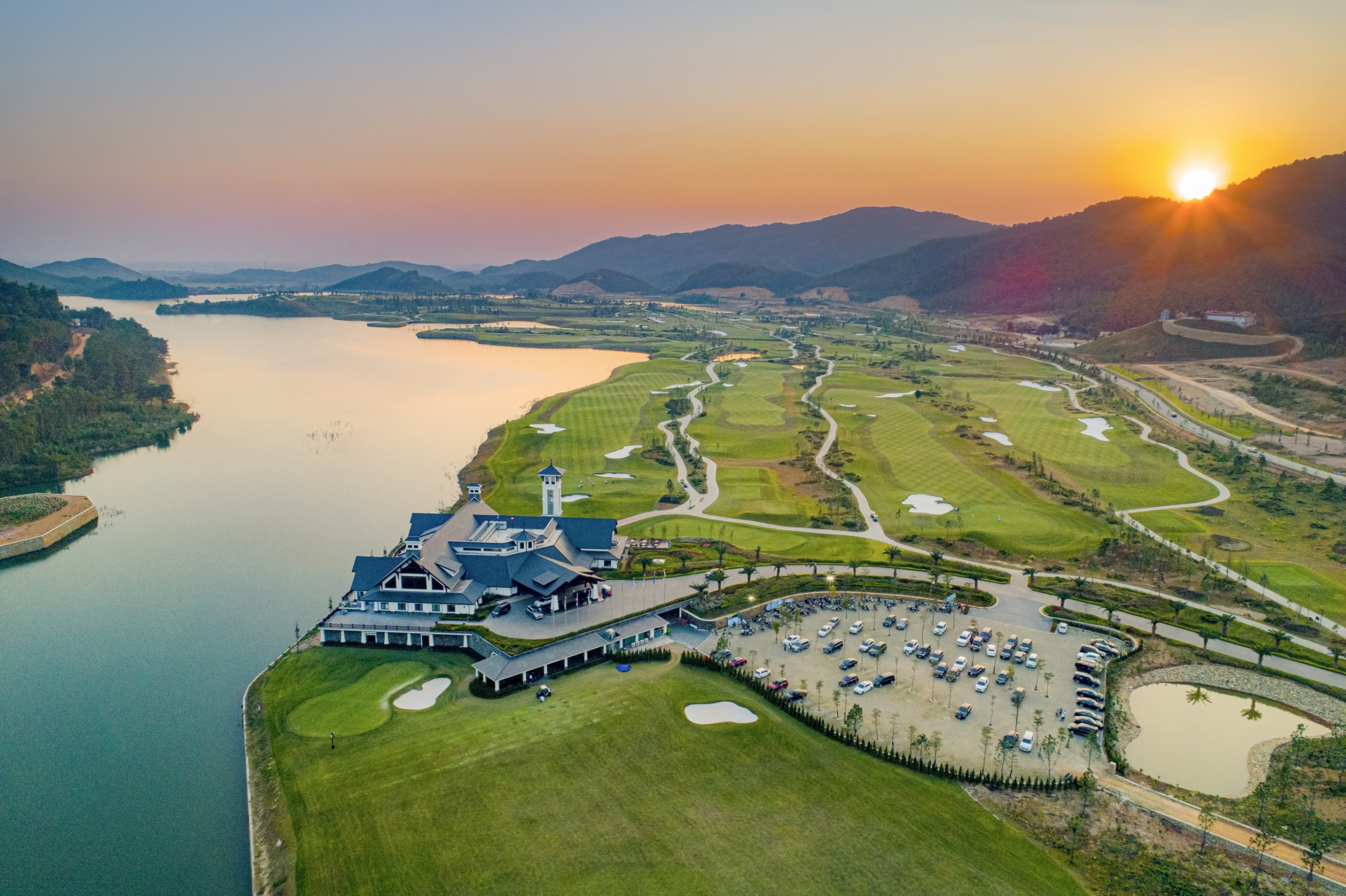 19 Days Ultimate Vietnam Golf Tour