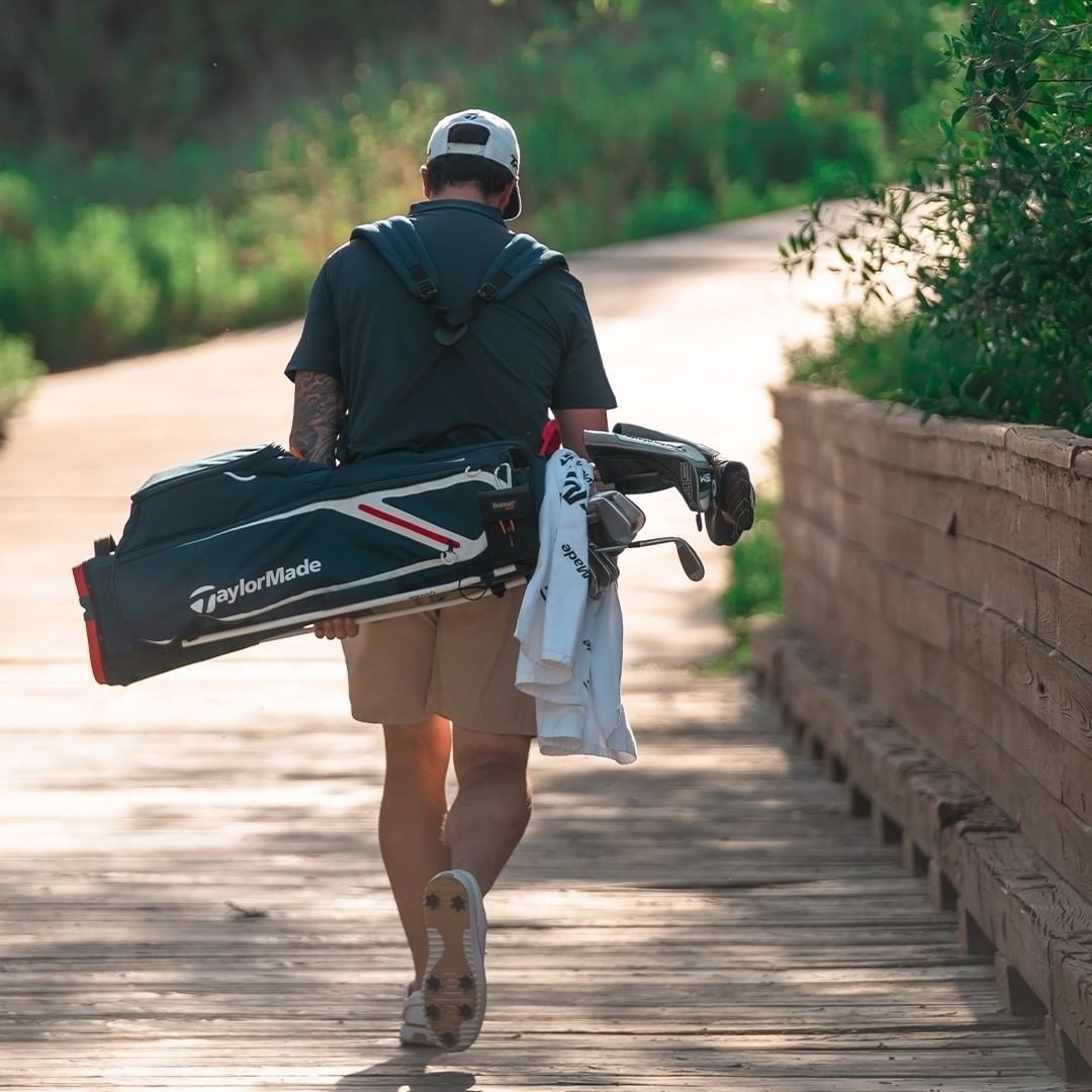 how many clubs in a golf bag